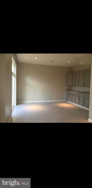 Building Photo - 8212 Calm Pond Ct