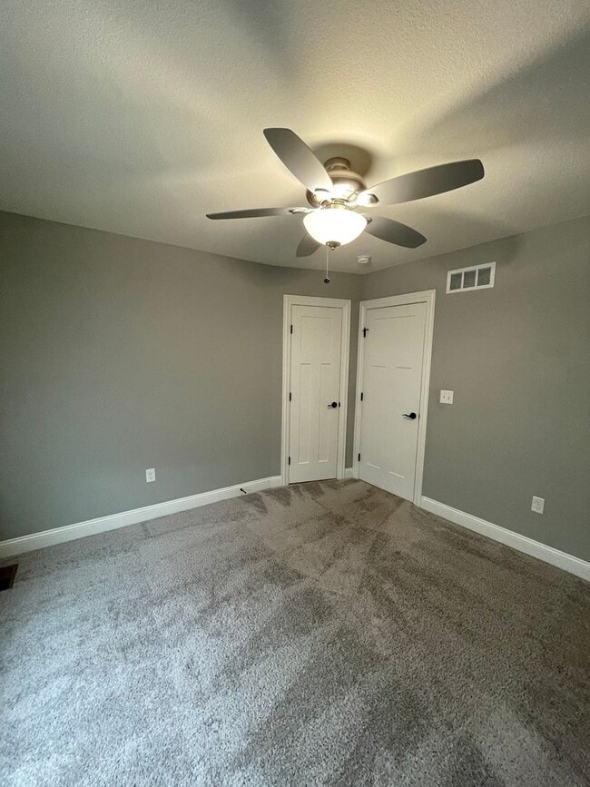 Building Photo - 3419 Laughlin St