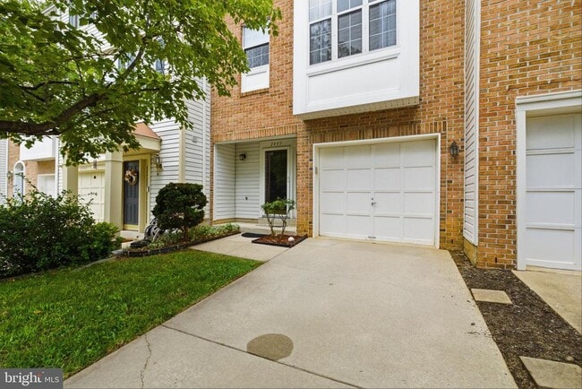Building Photo - 2449 Clover Field Cir
