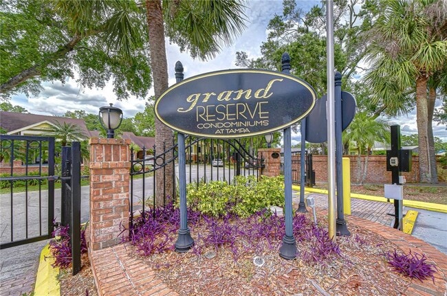 Building Photo - 8711 Fancy Finch Dr