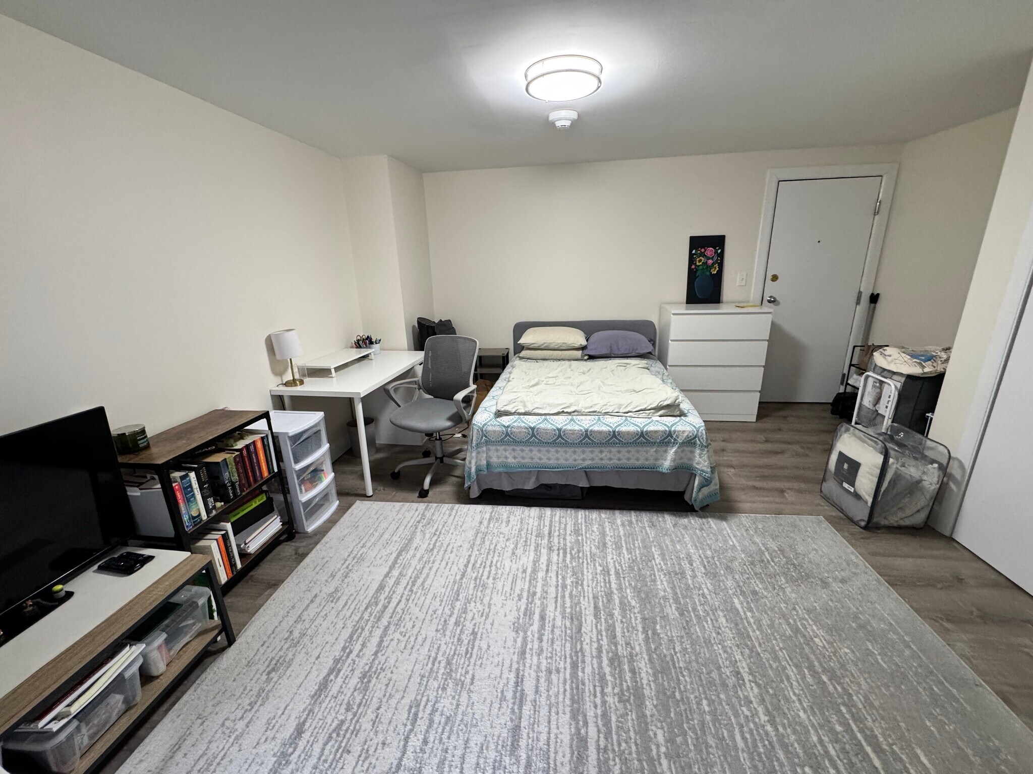 Building Photo - 16 Chester St