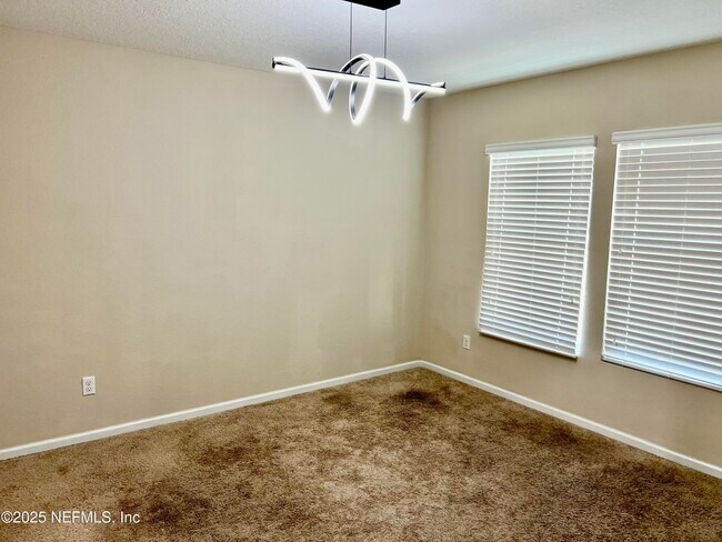 Building Photo - 12598 Itani Wy
