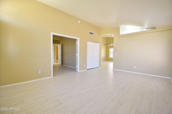 Building Photo - 9759 W Mohawk Ln