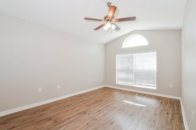 Building Photo - 1416 Muir Cir