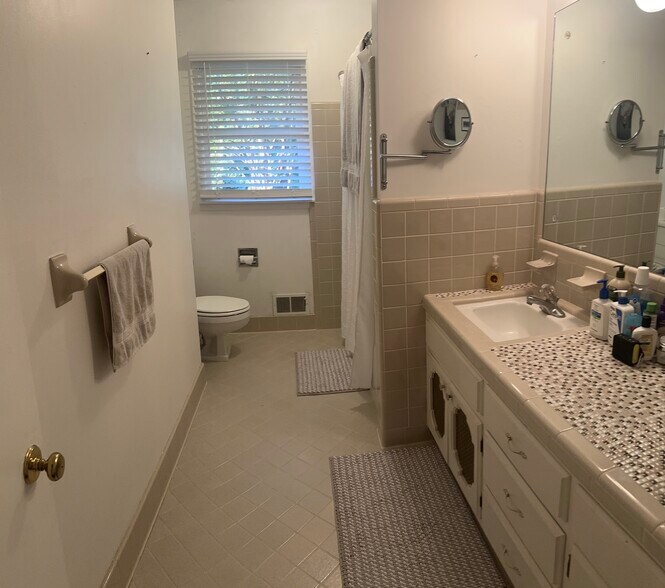 Building Photo - 2508 Belle Terre Dr