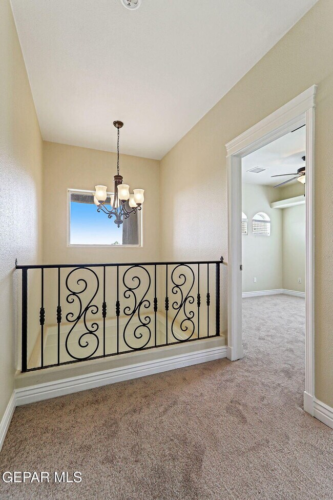 Building Photo - 6285 Wildwood Ct