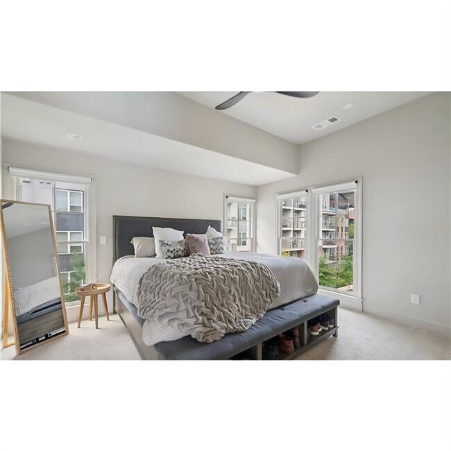 Building Photo - 26 Bass St SE