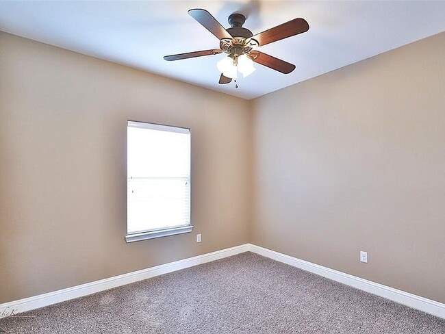 Building Photo - 7420 Tuscany Dr
