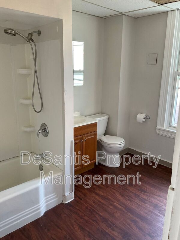 Building Photo - 508 Chestnut St