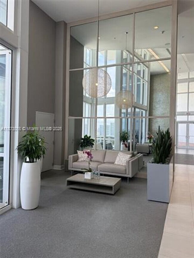 Building Photo - 18201 Collins Ave