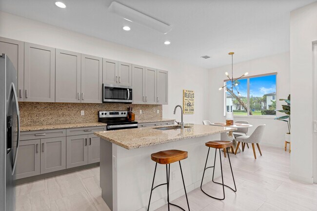 Building Photo - 1241 Pioneer Way