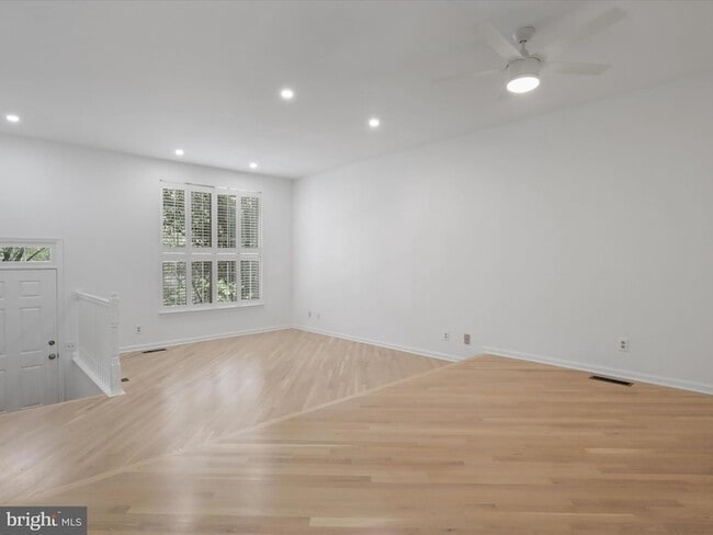 Building Photo - 5129 Beauregard St