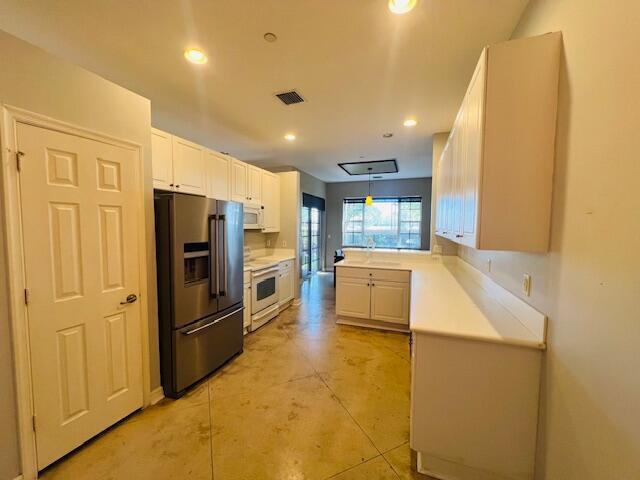 Building Photo - 30 Beechdale Ln