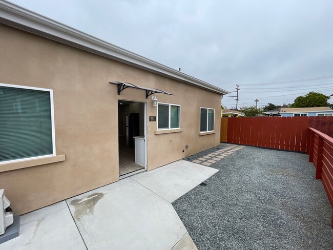 Building Photo - Brand new 1 bedroom 1 bath duplex in San D...