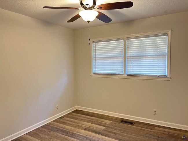 Building Photo - 1149 Runnymede Ln
