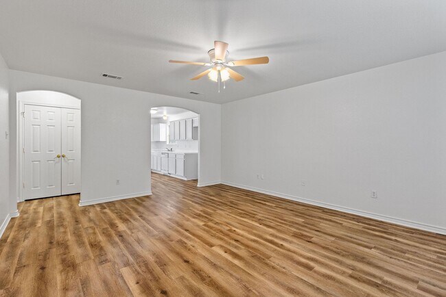 Building Photo - 1412 Hemphill St