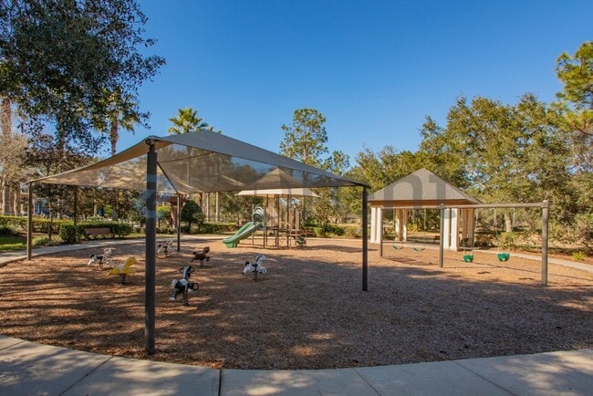 Building Photo - 932 Gallier Pl