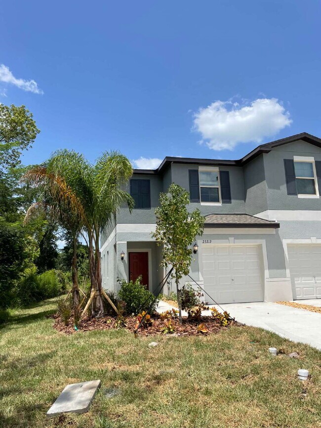 Building Photo - 23213 Willow Glen Way