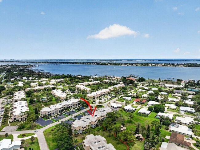 Building Photo - 1800 SE St Lucie Blvd