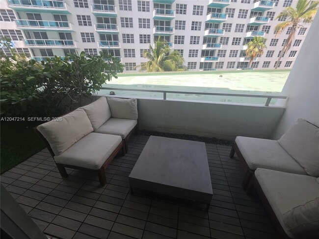 Building Photo - 5151 Collins Ave