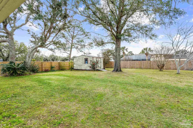 Building Photo - 4917 Alvin Dr