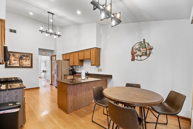 Building Photo - 308 Orchard Ln