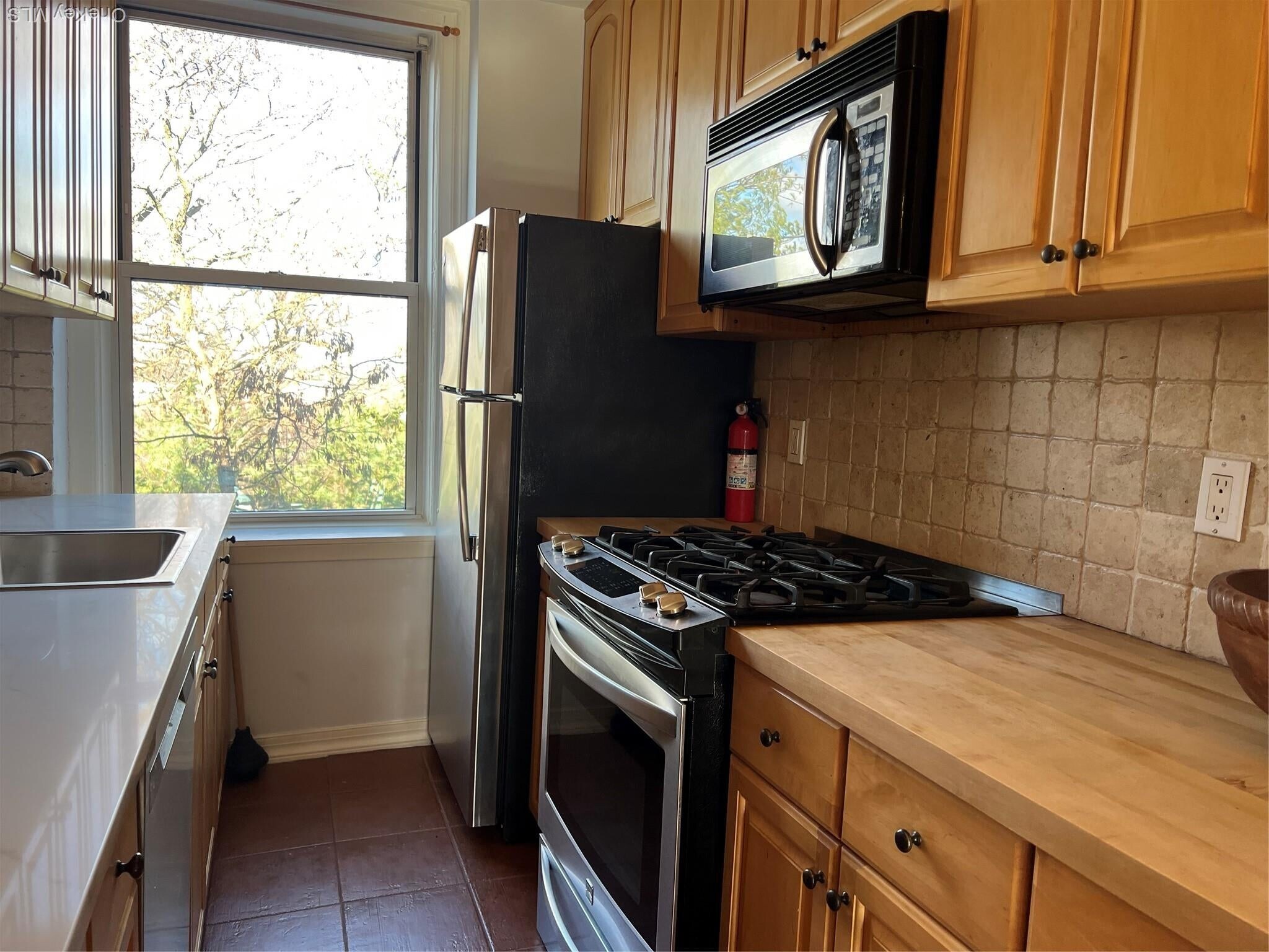 Building Photo - 64 Sagamore Rd