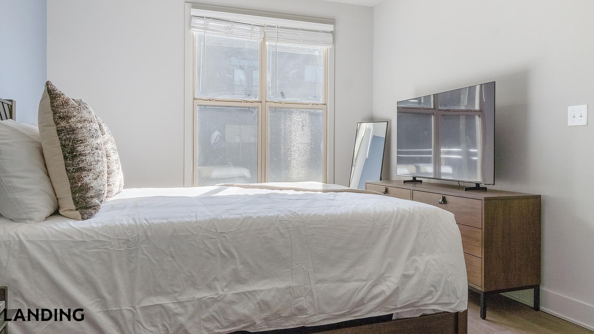 Building Photo - 49 Boulevard SE