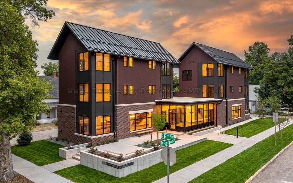 Building Photo - 824 S 8th Ave