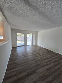 Building Photo - BUENA PARK 3 BEDROOM 2 BATH $3,500   NEAR ...