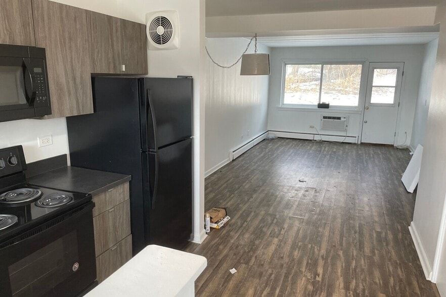 Building Photo - 1307 College Ave