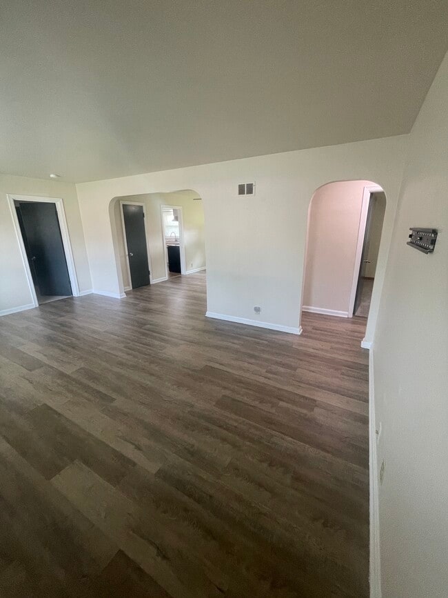 Living Room, Bed 1 to the left - 1537 Boones Lick Rd