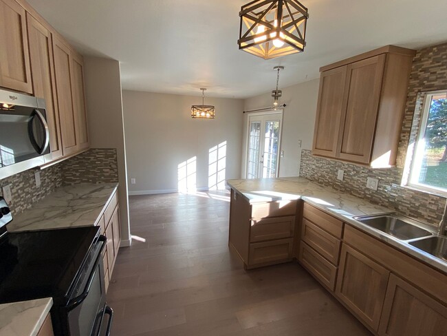 Building Photo - 2 Bed 1 Bath Home in NE Fort Collins!