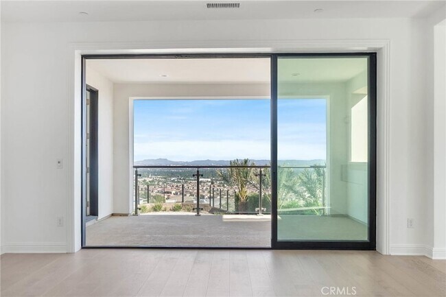 Building Photo - 20448 Liverpool Way