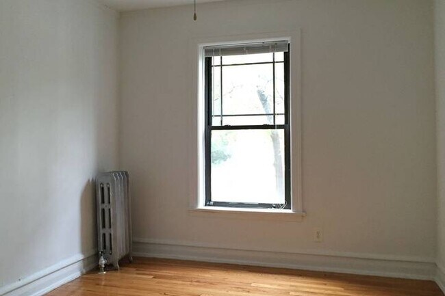 Floorplan - 5300-5308 S. Greenwood Avenue