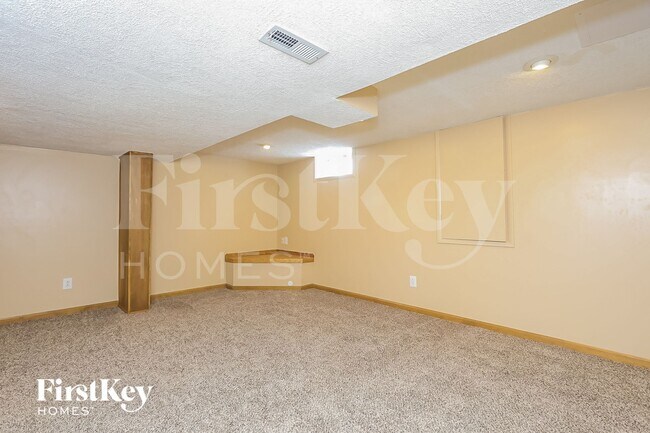 Building Photo - 969 Gray Dr