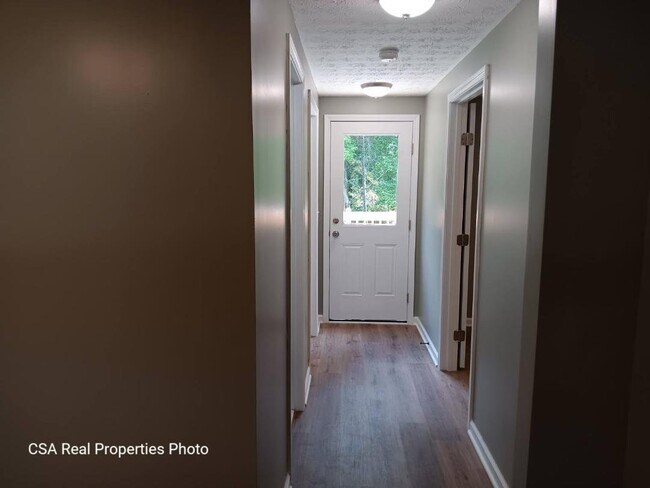 Building Photo - 71 Buchanan Path
