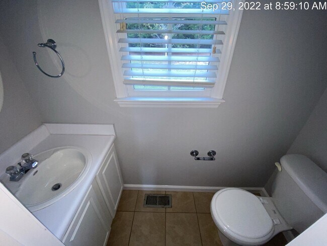 Building Photo - 5617 Middlefield Pl