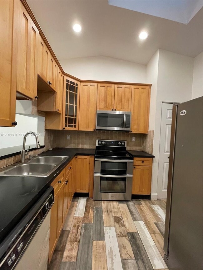 Building Photo - 11288 SW 9th Ct