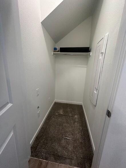 Building Photo - 4390 Timnath Pkwy