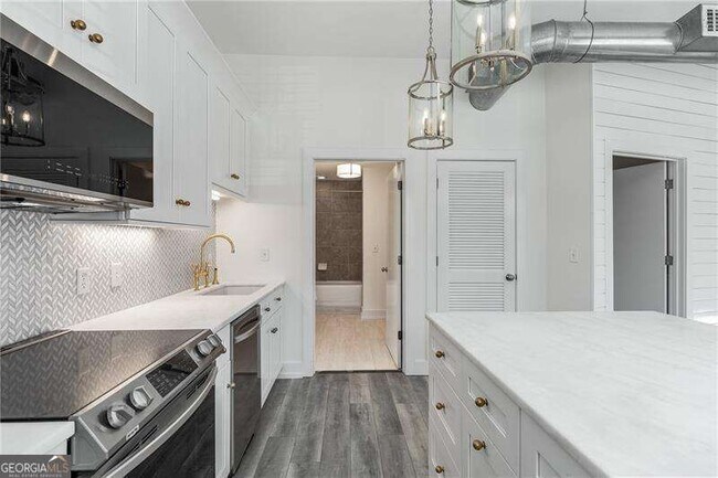 Building Photo - 791 Wylie St SE