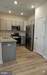 Building Photo - 66 Nelsons Wy