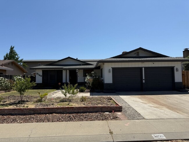 Primary Photo - Updated single story home located in Ceres!