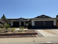 Building Photo - Updated single story home located in Ceres!