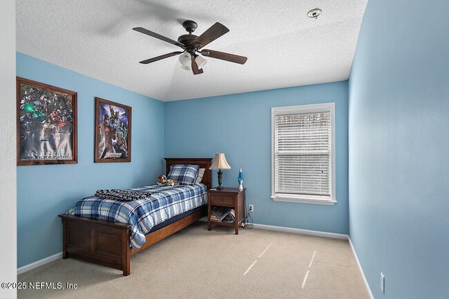 Building Photo - 129 Thornloe Dr