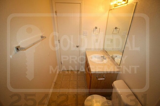 Building Photo - 4505 Mattie Dr