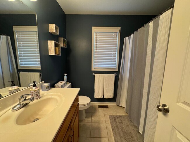 Building Photo - 1380 Stonecreek Dr