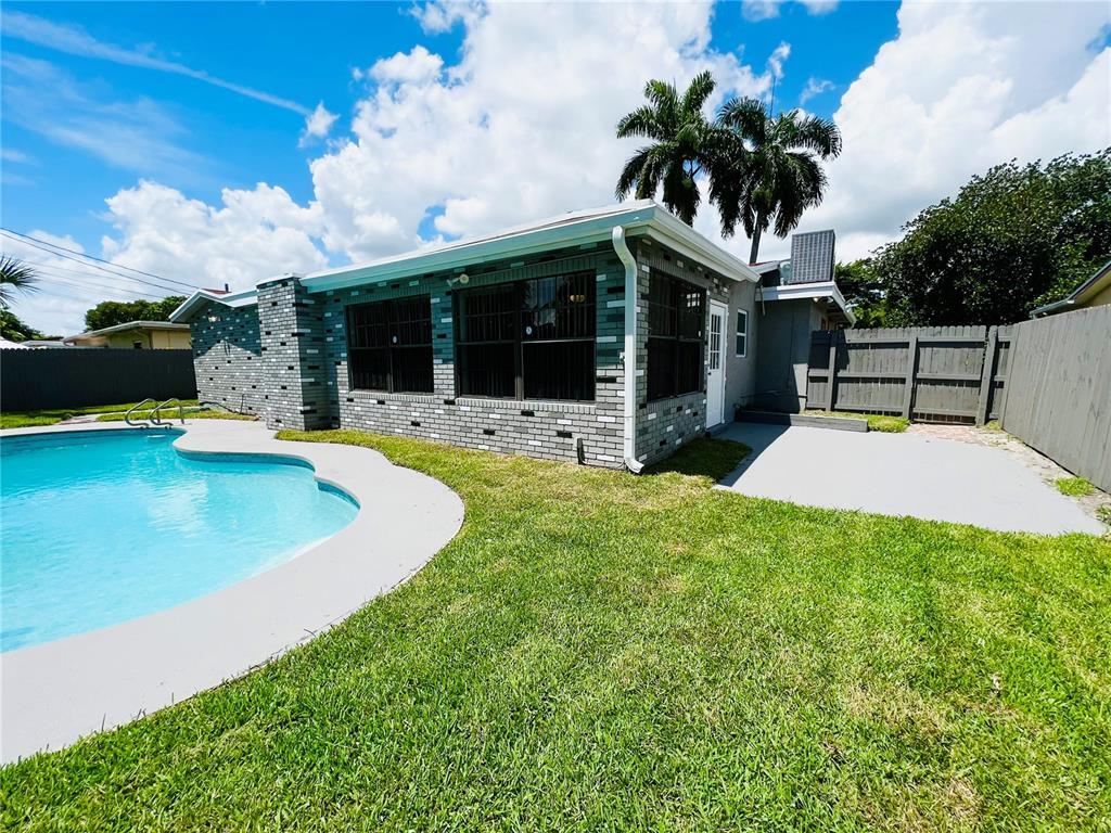 Building Photo - 3962 NW 36th Way