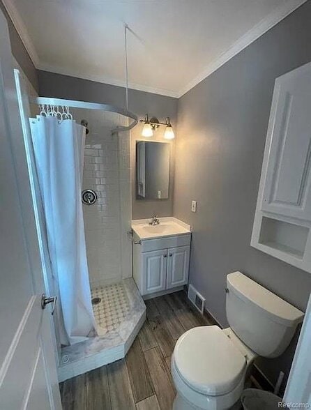 Building Photo - 902 E Windemere Ave