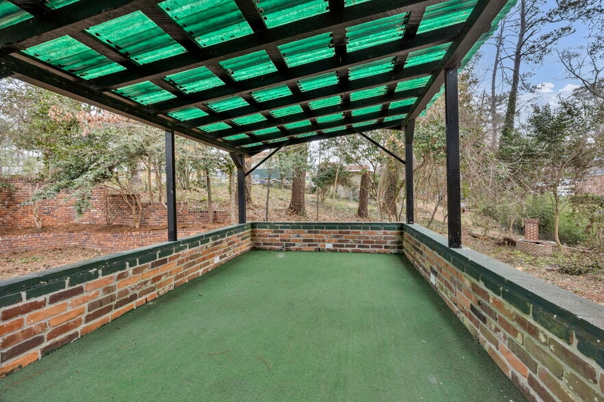 Building Photo - 842 Delverton Rd